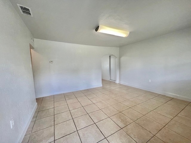 Photo - 1055 Mitchell St