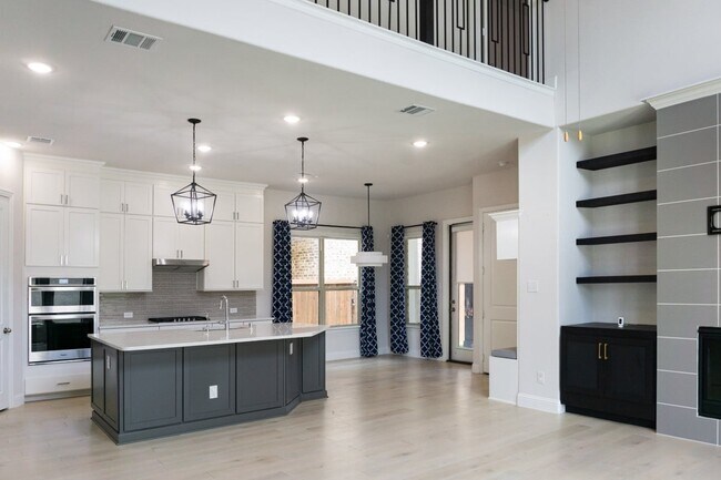 Photo - 8016 Sunflower Ln