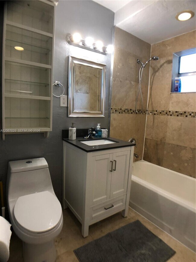 Photo - 2111 Monroe Terrace
