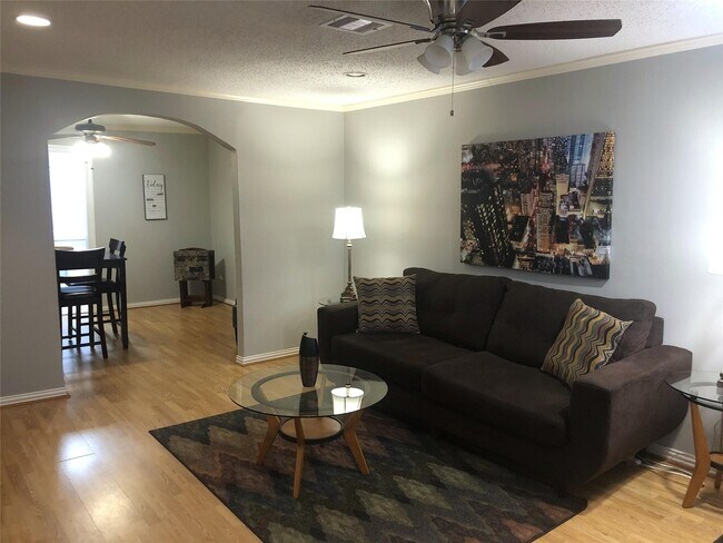 Photo - 5417 Ennis St Unidad 4