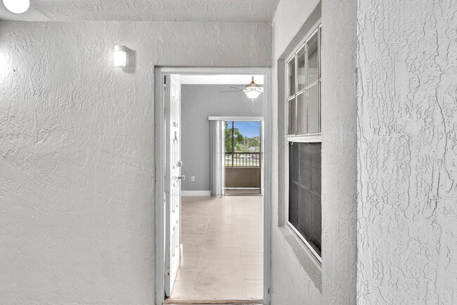 Photo - 2881 N Oakland Forest Dr