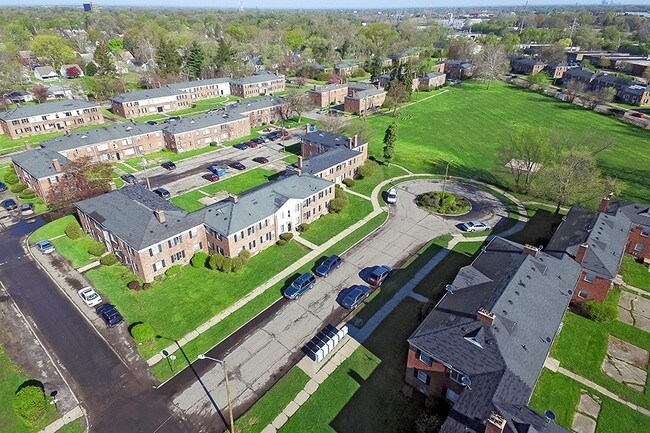 Franklin Village Apartments