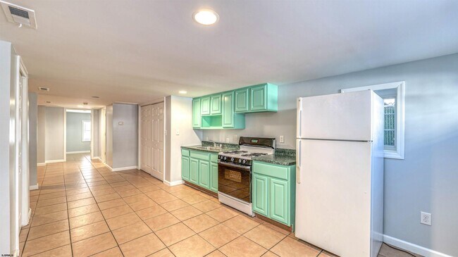 Photo - 4 S Nashville Ave