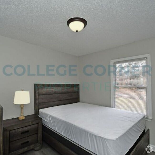 Building Photo - 1400 Brookwood Dr Rental