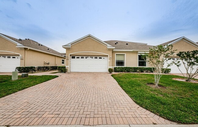Beautiful 4 bedroom 3 bath townhome - Beautiful 4 bedroom 3 bath townhome