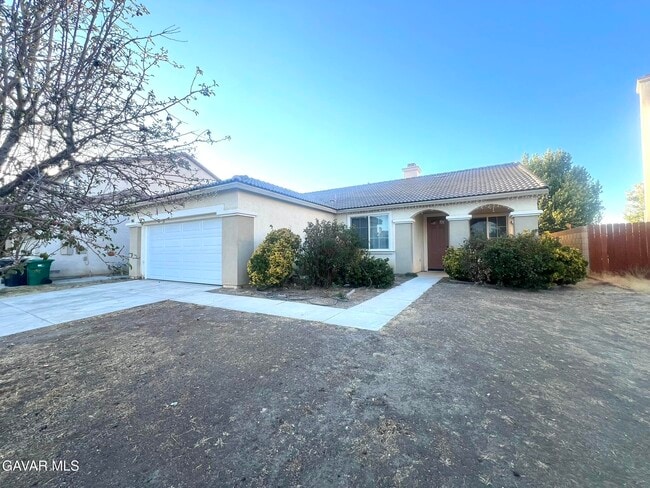 Photo - 2535 E Norberry St
