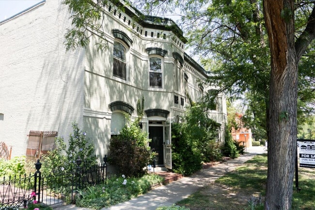 Building Photo - 2753 Champa St