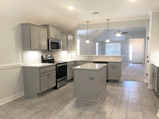 Photo - 851 Goodale Dr
