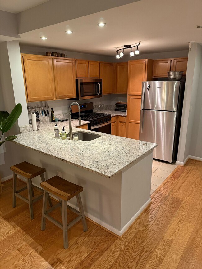 Photo - 350 G St SW Unidad N511