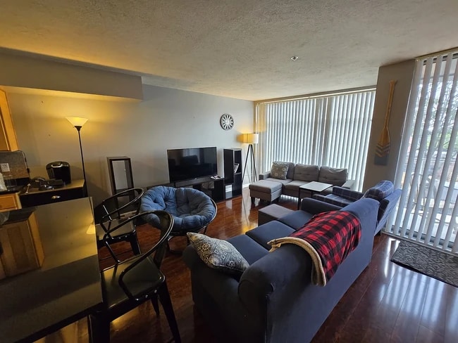 Photo - 2222 Detroit Ave Unit 515