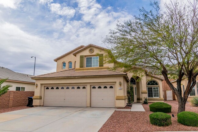 Immaculate 5 Bedroom, 3 bathroom home nest... - Immaculate 5 Bedroom, 3 bathroom home nest...