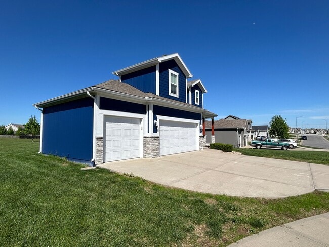 Photo - 700 Quincy Ct