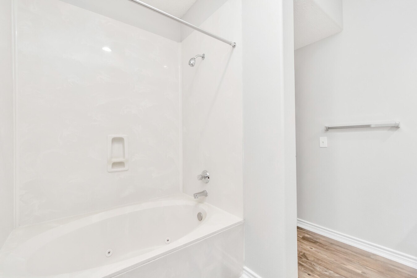 Photo - 1600 Eldridge Pkwy S Unidad 0805