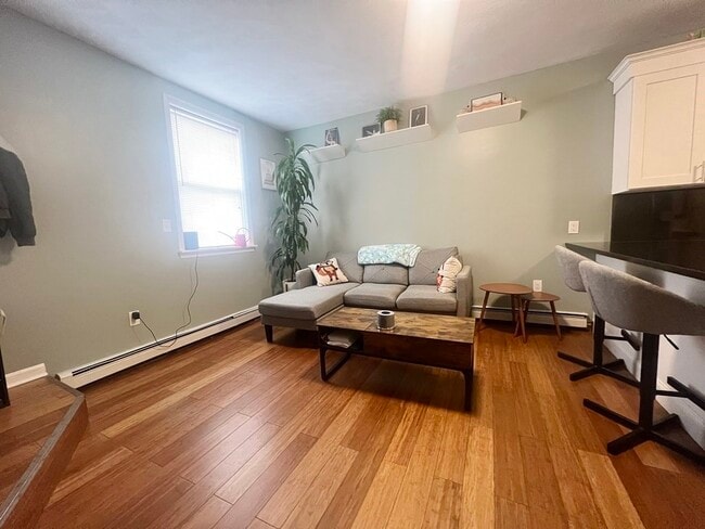 Photo - 154 Sumner St Unidad 1