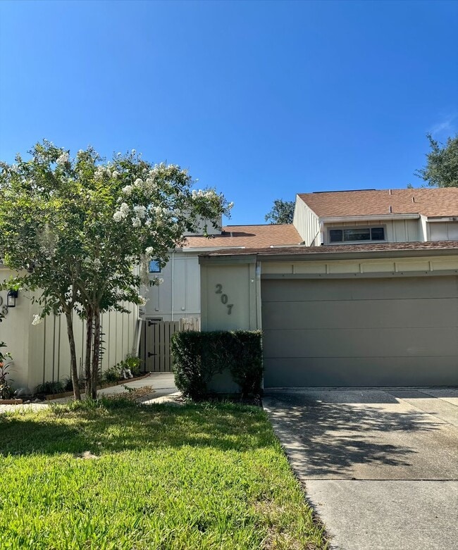 Beautiful 3 Bedroom 3 Bath home $2275 - Beautiful 3 Bedroom 3 Bath home $2275