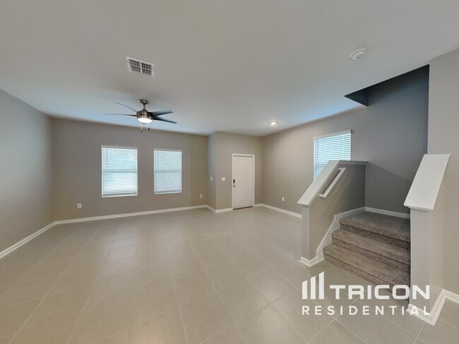 Photo - 722 Abita Aly