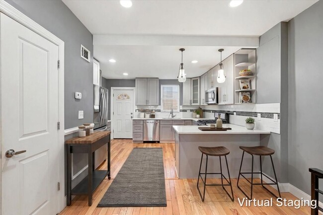 Photo - 2504 Manton St