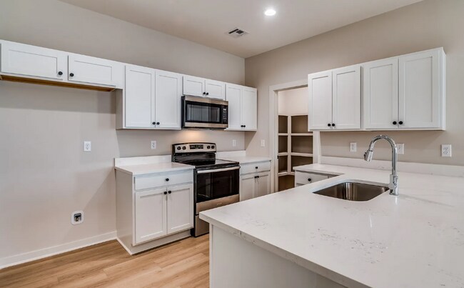 184/86 N Mendocino St