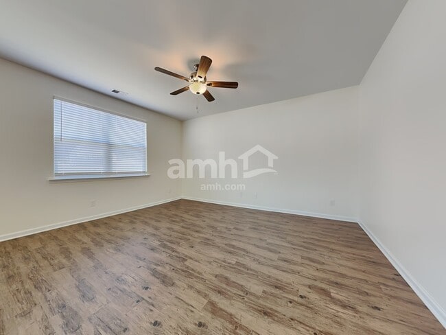 Photo - 50 Spirit Wy