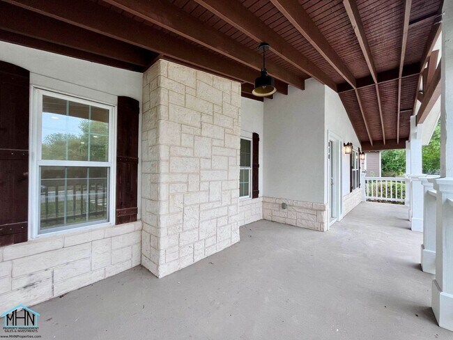 810 Elizabeth Rd