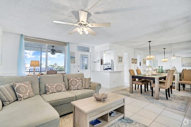 Gorgeous costal charm! - 109 Paradise Harbour Blvd Rental