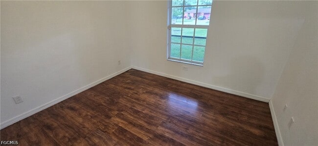 573 Bell Blvd