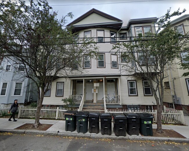 Photo - 135 Brook St Unit 3