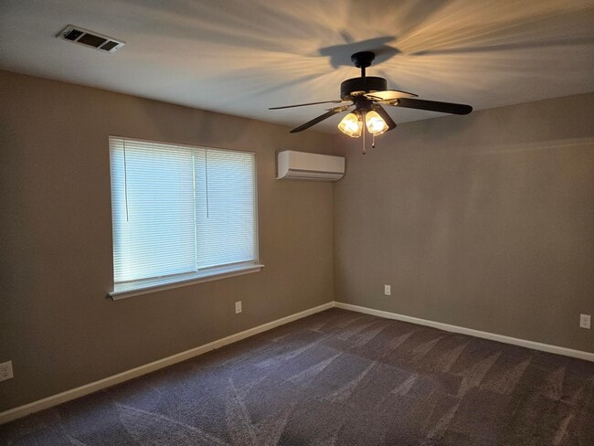 Photo - 3844 Creek Ct