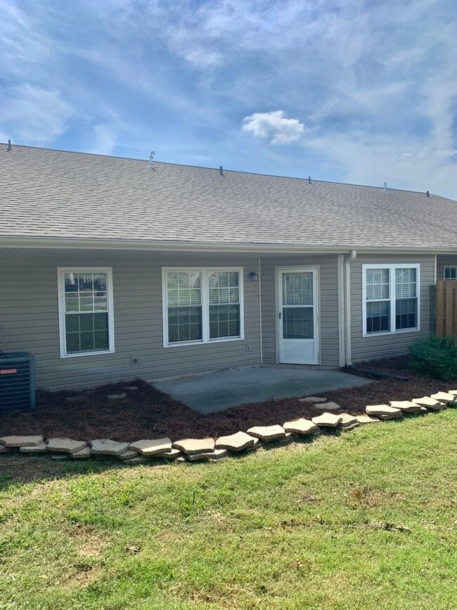 Photo - 8621 Flagstone Way