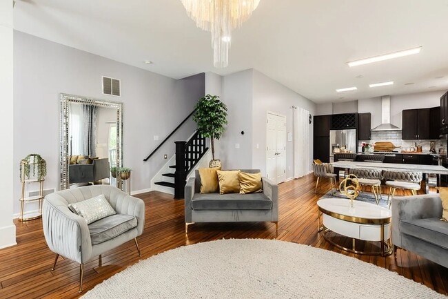 935 Whittier Dr