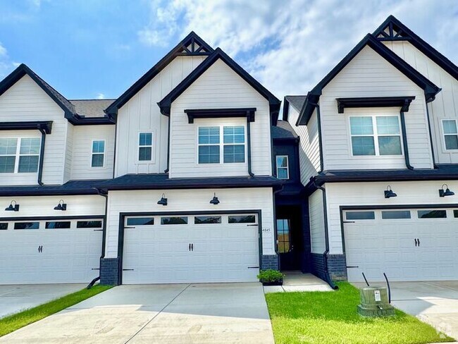 Building Photo - Now Leasing at Cedar Bluff – 4BR Townhomes...
