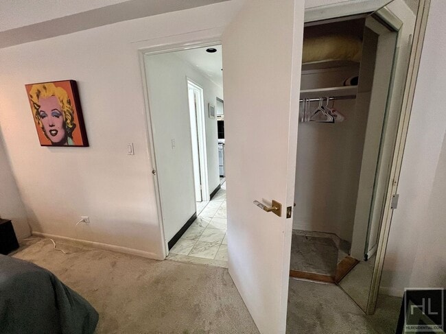 Photo - E 47 st Unit 8