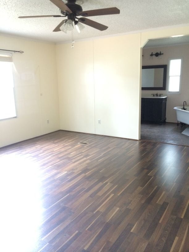 Photo - 129 Poplar Dr