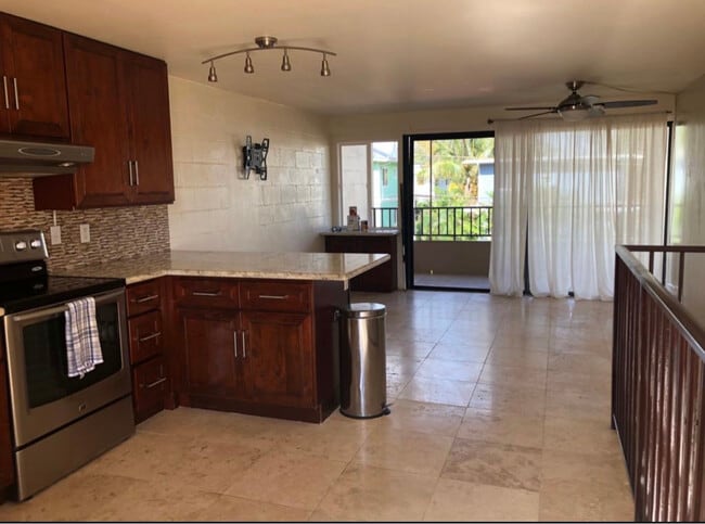 Building Photo - 68-090 Au St Unit 302E