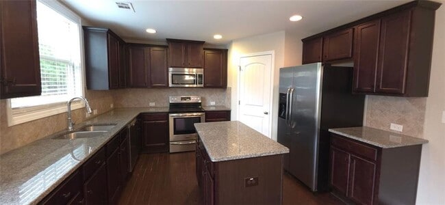 Photo - 2239 Bender Trail