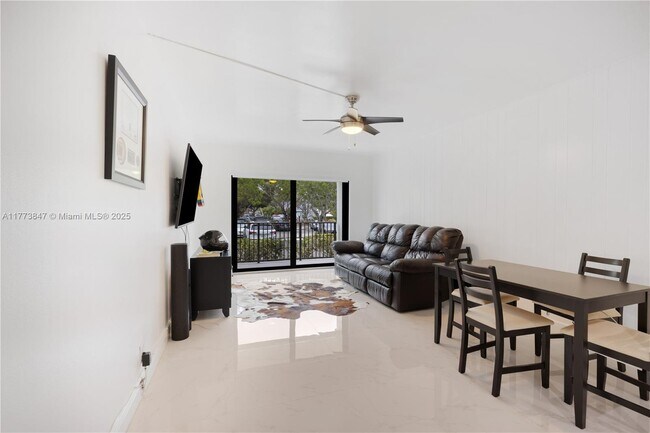 Photo - 1000 River Reach Dr Unit 119