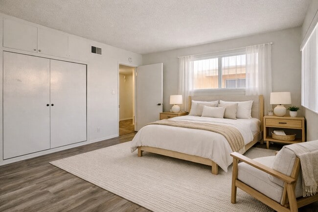 Photo - 17092 Emerald Ln