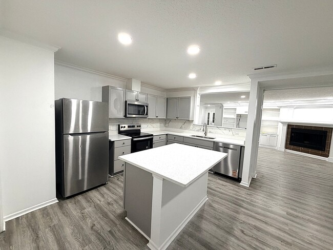 Photo - 10882 Emery Dr