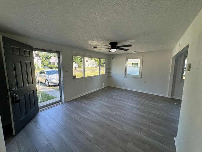 Photo - 2 bed, 1 bath Home in Elkhart IN   ACCEPTING SECTION 8