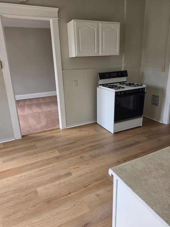 6321 Lansing Ave Unit 4