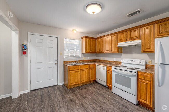 2BR, 1BA - 754SF - Kitchen
