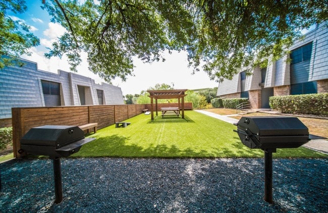 Jewel Apartment Homes