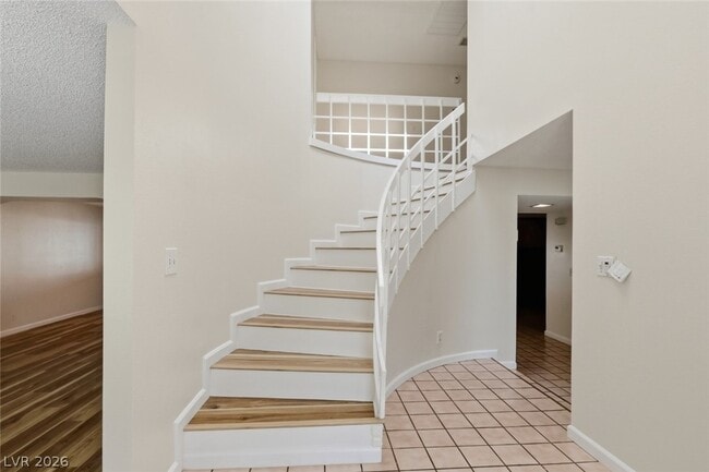 Photo - 3321 Basque St