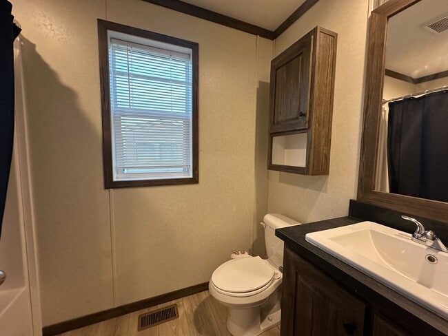 Photo - 76 E U.S. Hwy 6