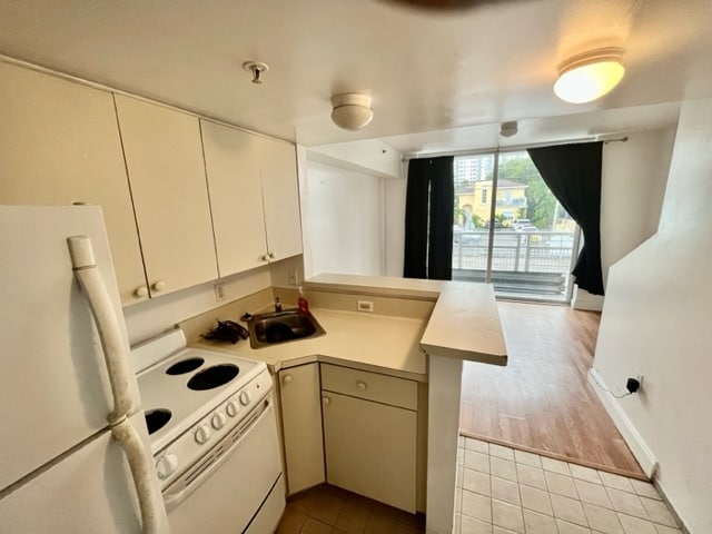 Photo - 450 SW 3rd St Unit 1