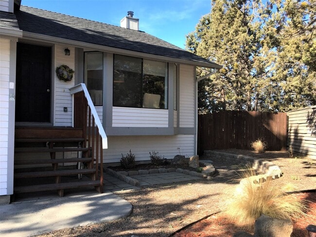 Photo - Charming Split Level in NE Bend - HUGE Yard!