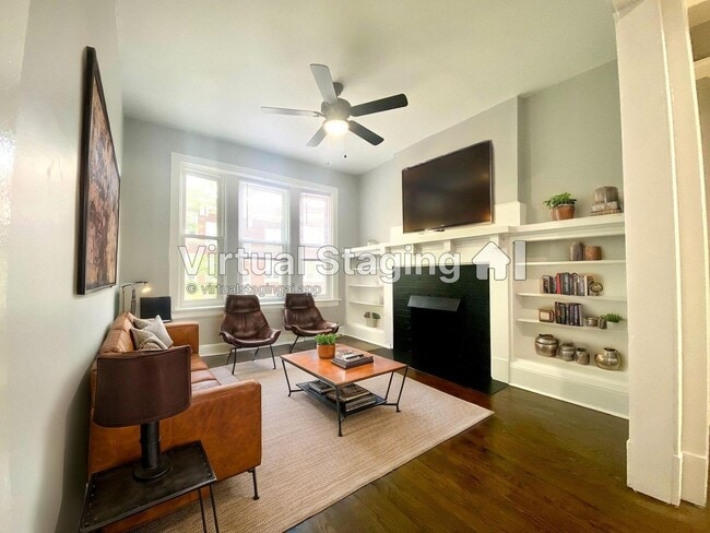 6257 Lakewood