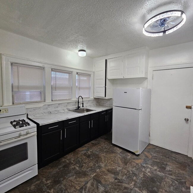 Photo - CALVERT FLR 2 Unit 1