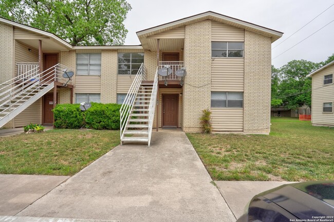 Photo - 724 Old Martindale Rd Rental