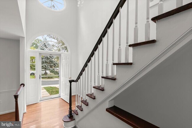 1550 McLean Commons Ct